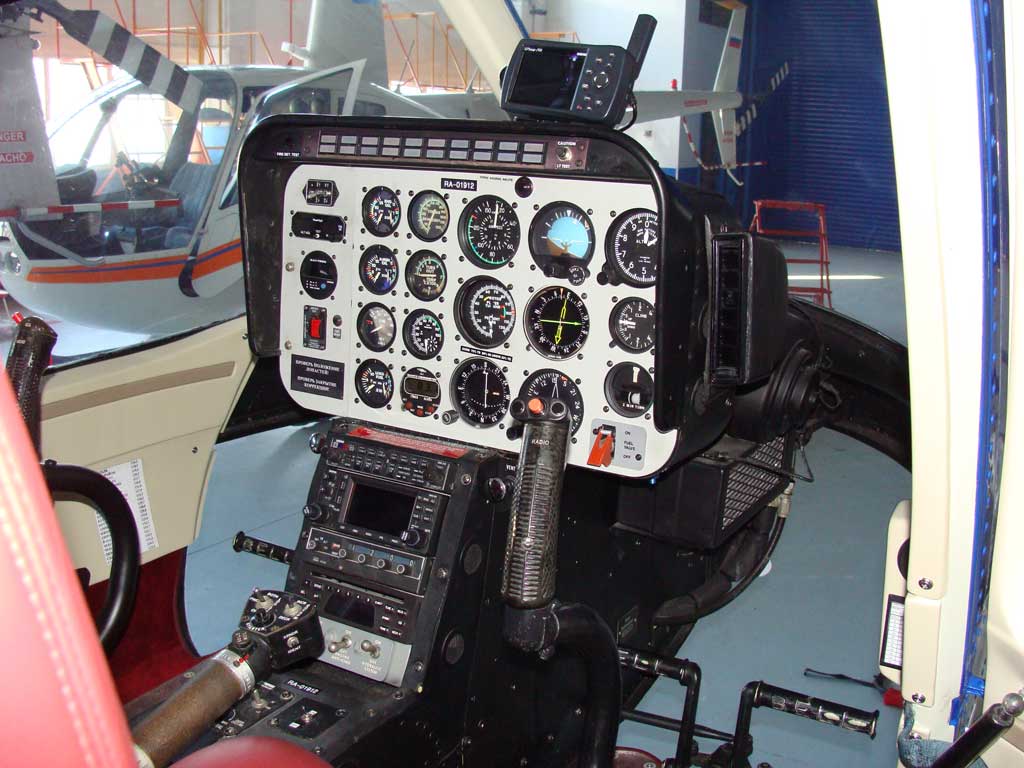 частный вертолет Bell 206B Jet Ranger